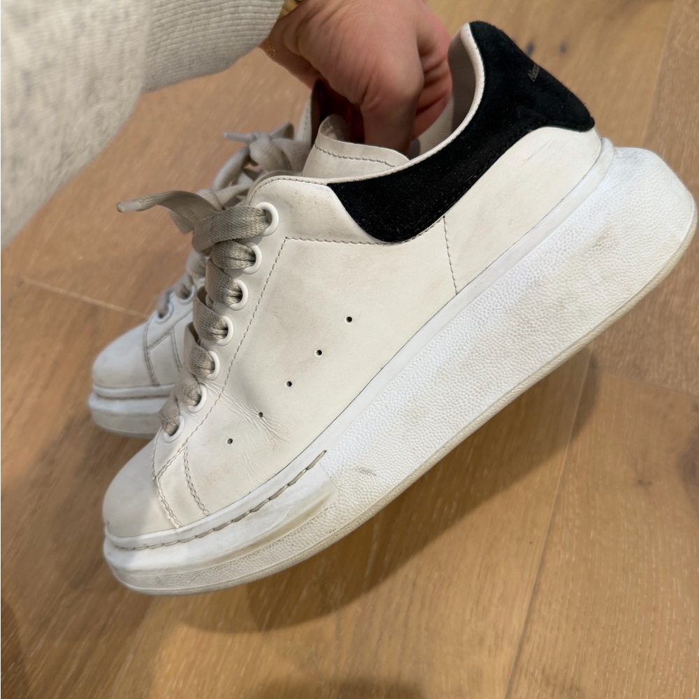Alexander McQueen White and Black Sneakers - Picture 3 of 4